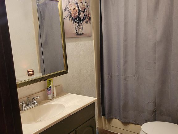 4th image of 1607 Amy Street