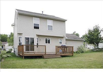 2nd image of 207 Rollingwood Dr NE