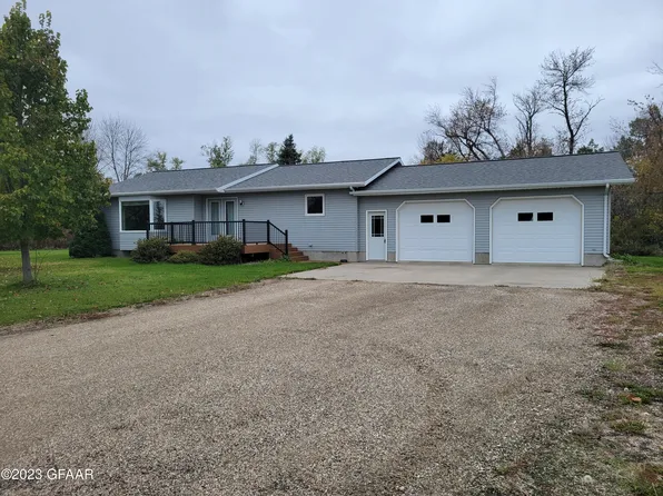 7275 County Road 4, Drayton, ND 58225