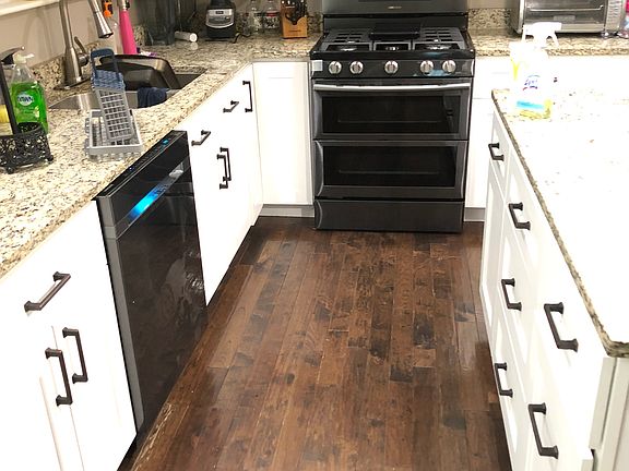 Kitchen Samsung appliances 