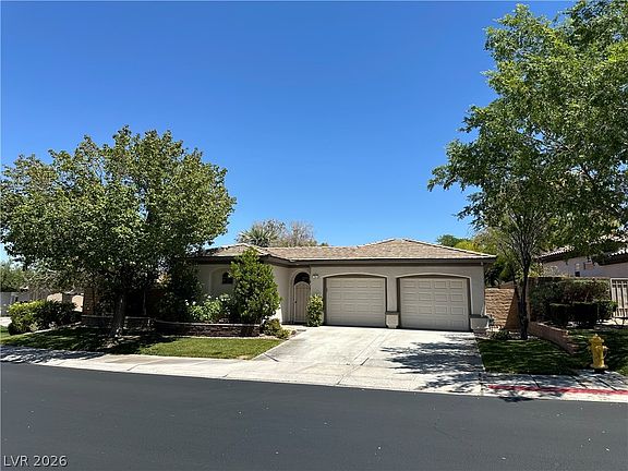 4th image of 26 Fountainhead Cir