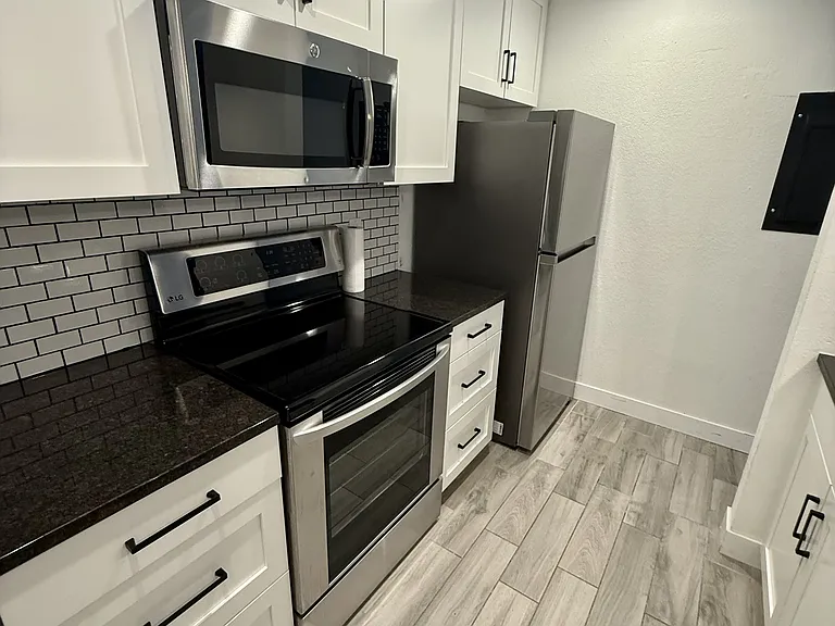 110 S 800 E #1-204-1 — Photo 19