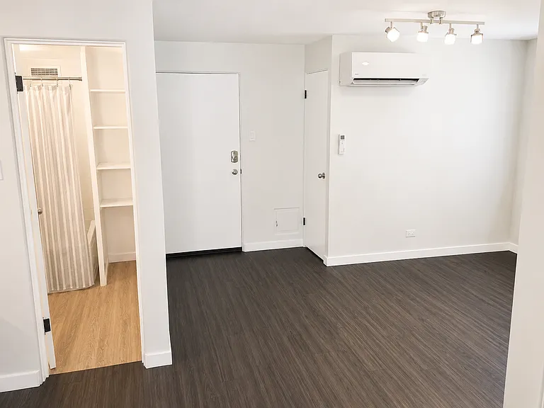 2900 N Lowell Blvd #1 — Photo 19