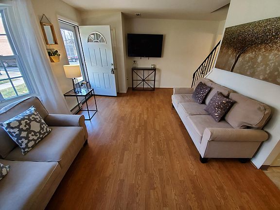 4th image of 600 Lake Dr #58b9b9ffe