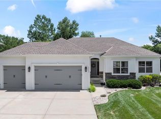2223 SW Feather Ridge Rd, Lees Summit, MO 64082