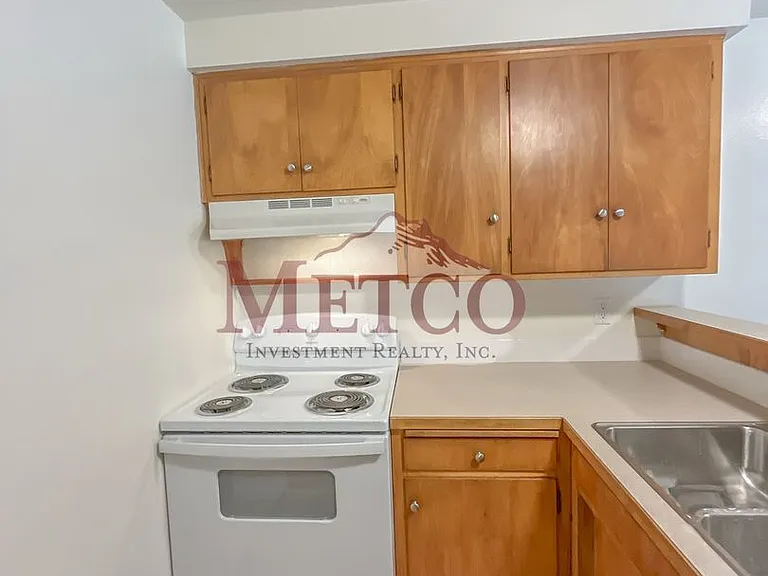 2520 5th Street 471 Cambridge St — Photo 3
