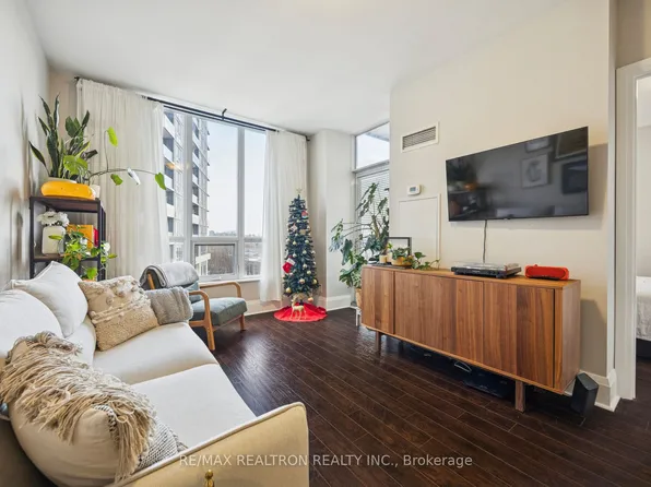 100 Harrison Garden Blvd Unit 323, Toronto, ON M2N 0C2