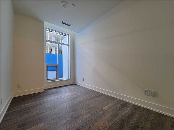 5th image of 180 Fairview Mall Dr #107