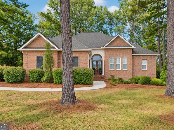 4 Oak Dr, Hawkinsville, GA 31036