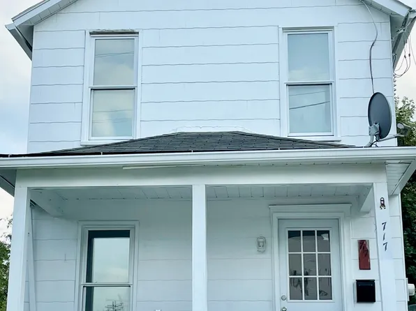 717 8th St, Charleroi, PA 15022