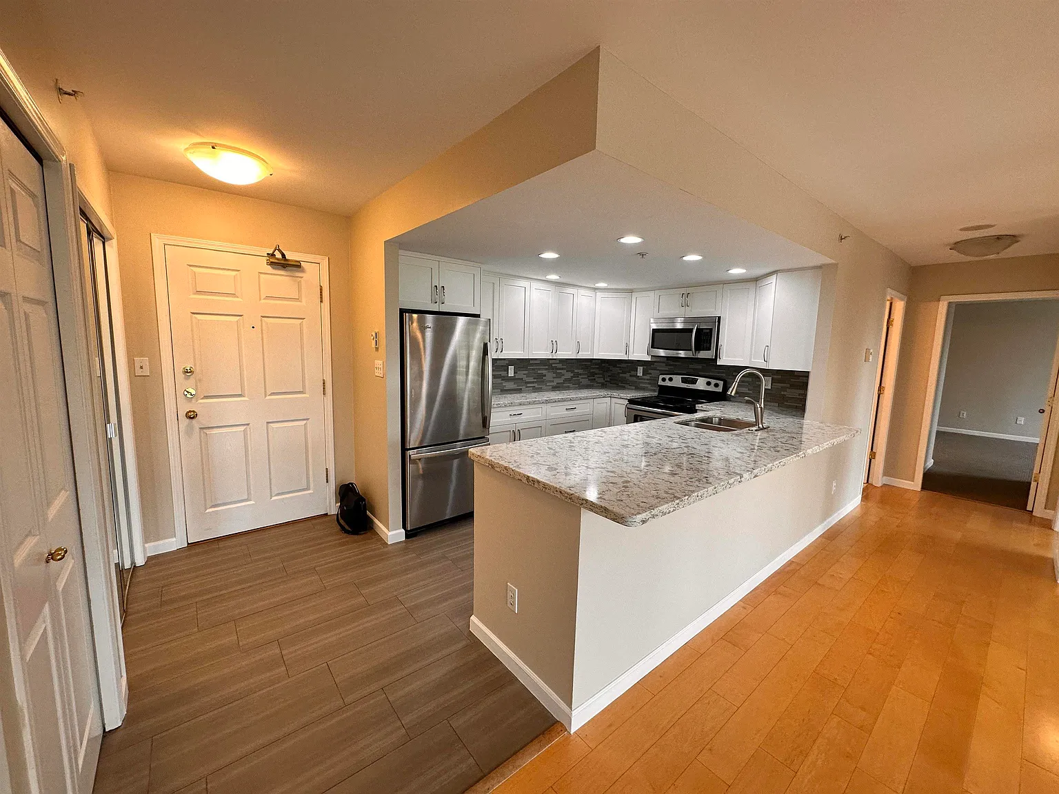 200 Newport Dr #1103 photo 1