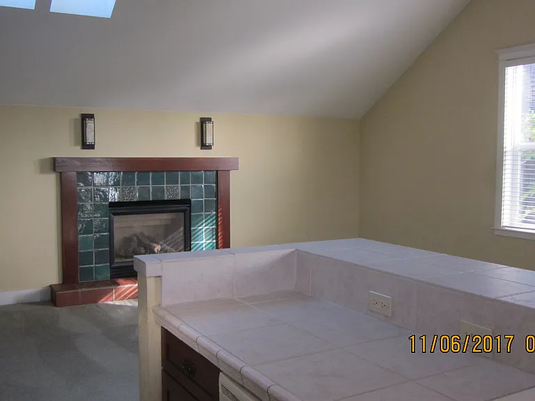 125 Plum St #B — Photo 5