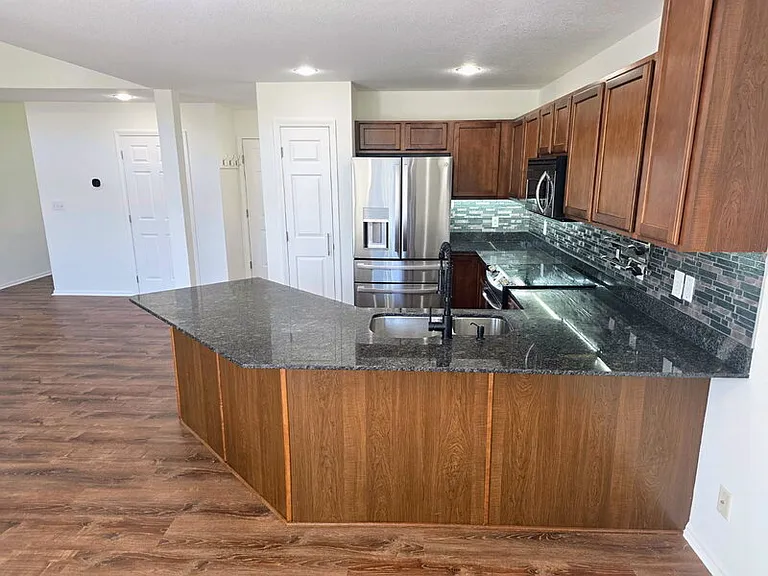 2215 NW Bayberry Ln — Photo 8