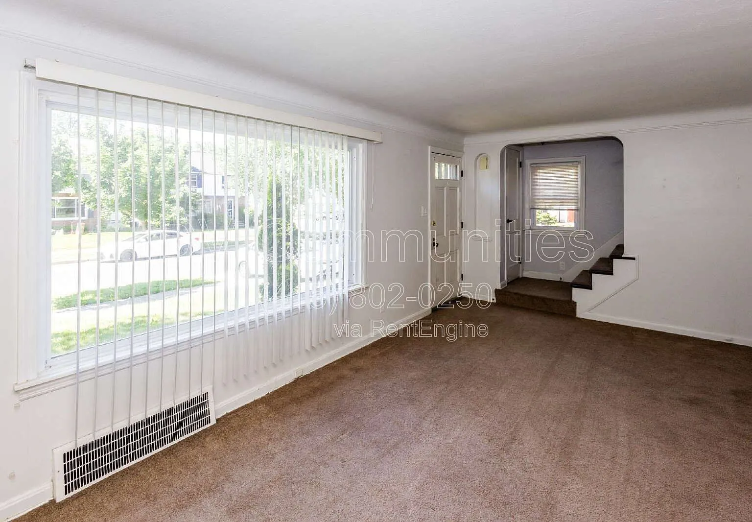 3 bed, 1.0 bath, 1175 sqft, $1,450 — Photo 2