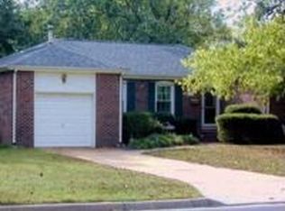 909 Moyer Rd, Newport News, VA 23608