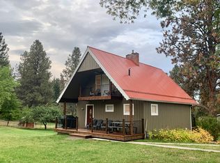 33049 Orchard Dr, Bigfork, MT 59911