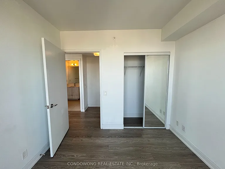 181 Dundas St E #3905 — Photo 9