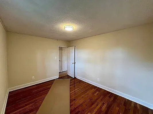 41-29 41st St #6B — Photo 4