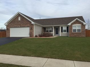 9353 Romeldale Ln, Roscoe, IL 61073
