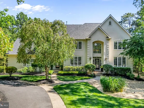 5 Somerton Sq, Medford, NJ 08055