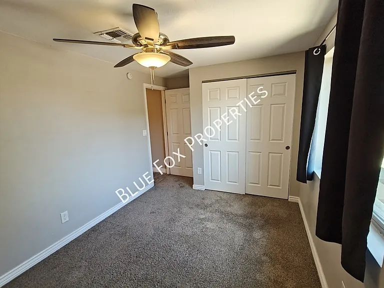 619 S Highland Ave — Photo 36