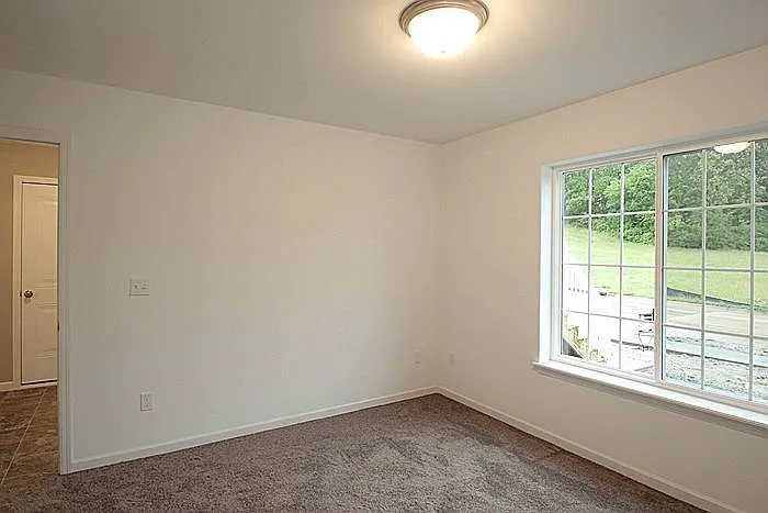 1029 Manitou Trl — Photo 12