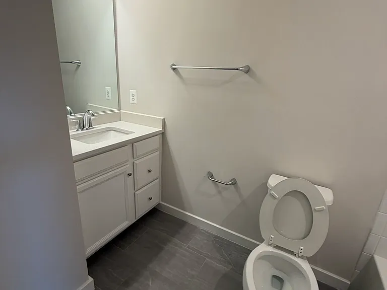 2560 Nicholson St — Photo 14