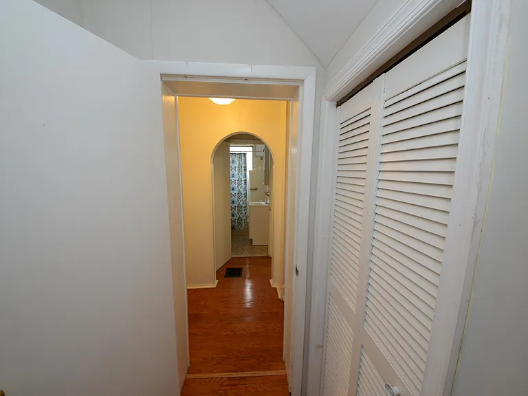 128 S Bonsall St — Photo 12
