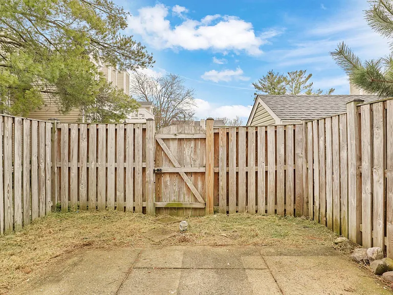 2403 S Walter Reed Dr — Photo 23