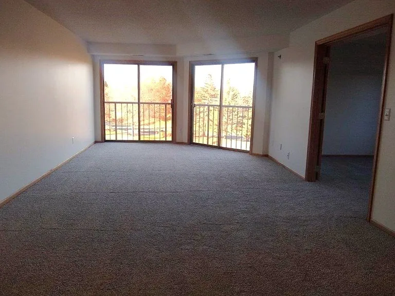 Oak Pointe Apartments — Photo 64