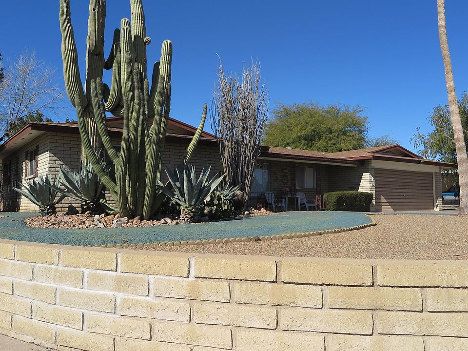 1st image of 228 N 58th Pl