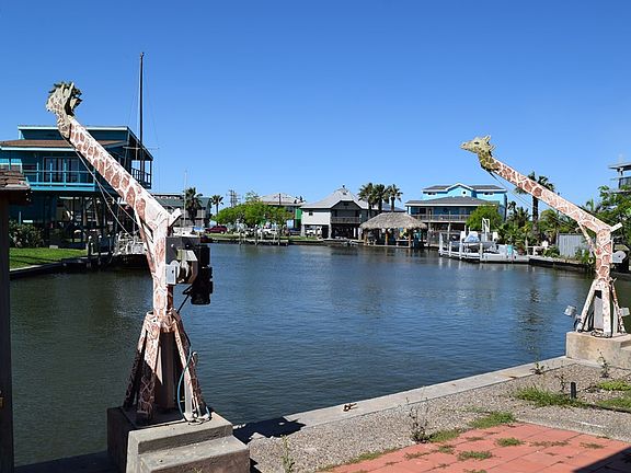 2nd image of 89 Bayshore Dr