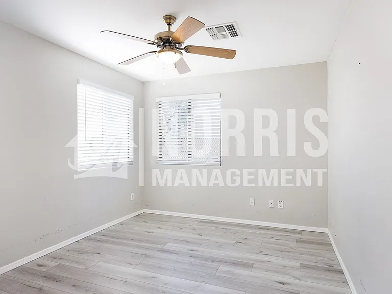 1553 E Alba Dr — Photo 37