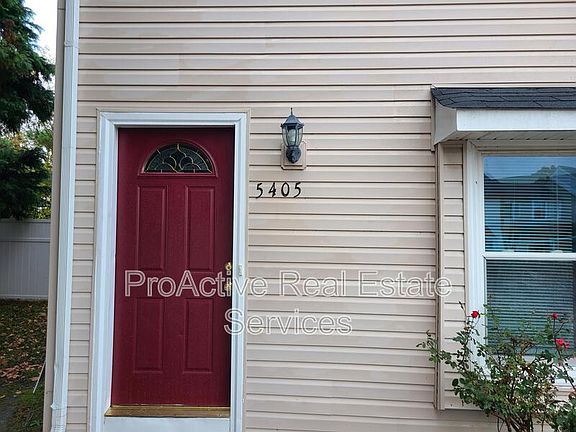 2nd image of 5405 Grand Lake Cres #1