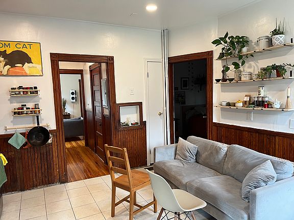 eat-in kitchen (from counter view)