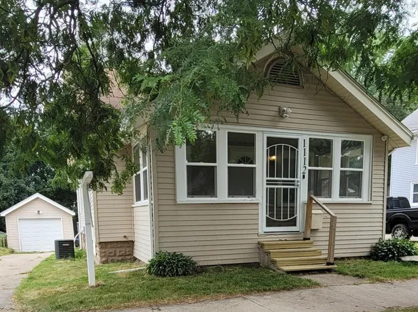 1112 Woodsum St, Jackson, MI 49203