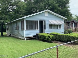 728 Easterling St, Prichard, AL 36610