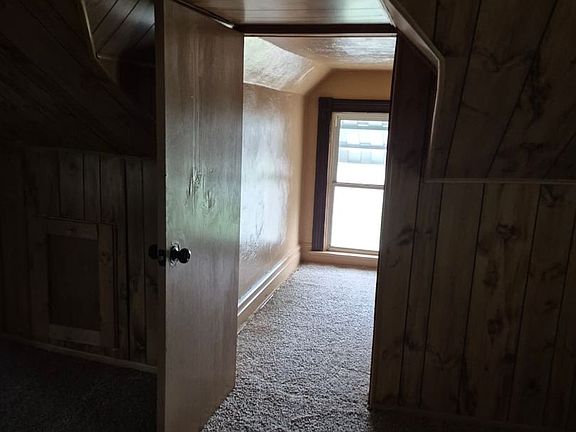 3rd image of 1701 Leolyn St
