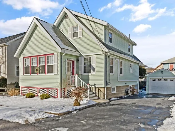 5 Trull Cir, Saugus, MA 01906