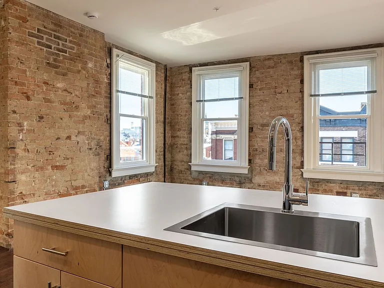 56 E McMicken Ave — Photo 10