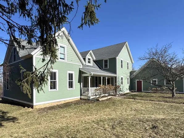 4989 N Ford Rd, Scales Mound, IL 61075