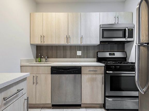 2nd image of 426 E 120th St #4B
