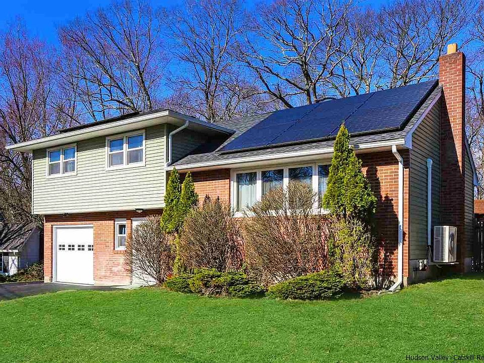 1st image of 7 Garden Ct