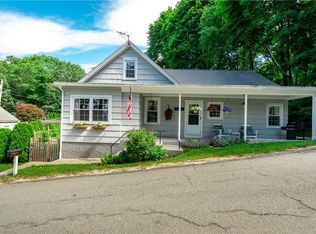 2 Lawn St, Cumberland, RI 02864