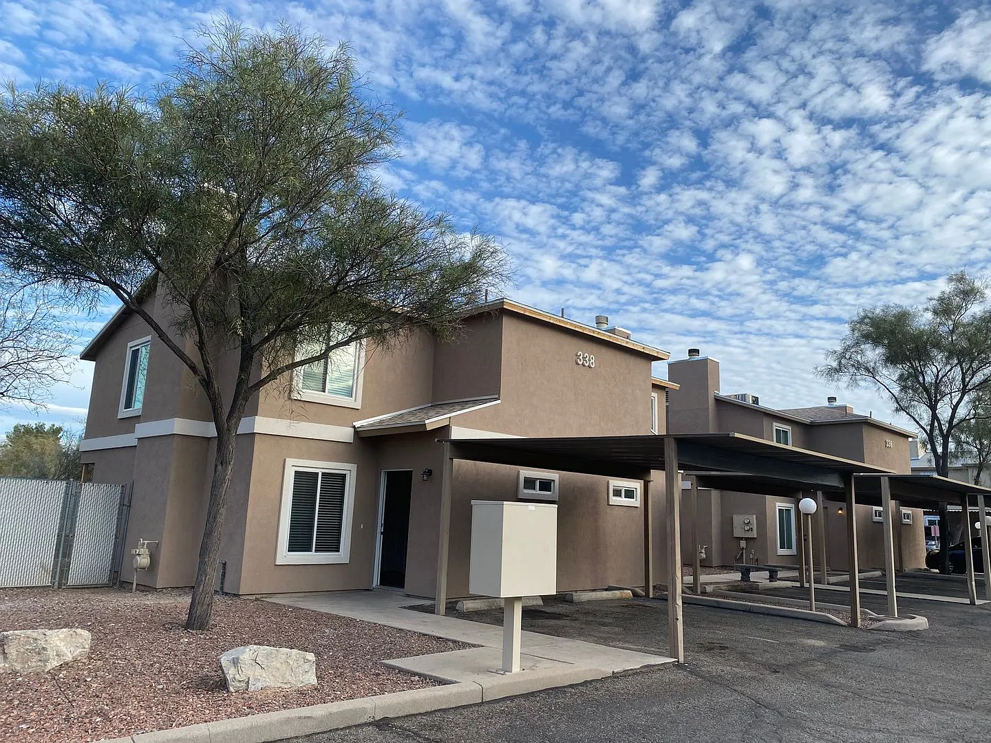 First 2 Months Half Off! Very Spacious Corner Lot 2 Bedroom Townhome With Washer And Dryer In Unit! — Photo 1