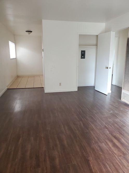 1st image of 32508 Pulaski Dr #3