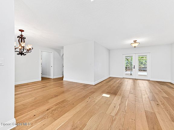 3rd image of 471 Tortoise View Cir
