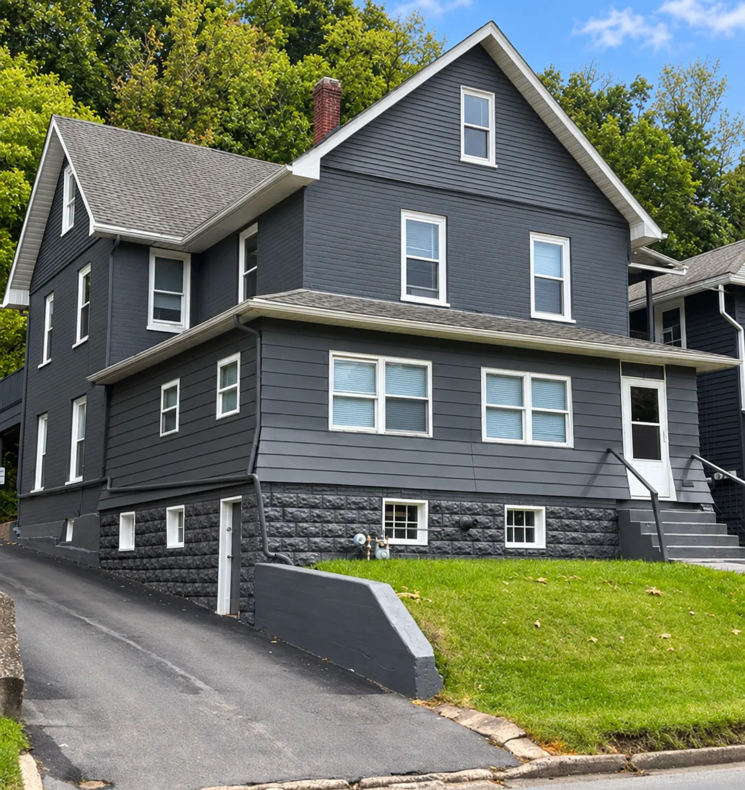 187 N Fairview St — Photo 2
