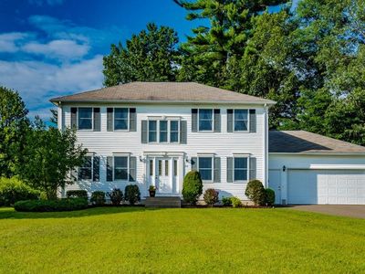 33 Avis Cir, Northampton, MA, 01062
