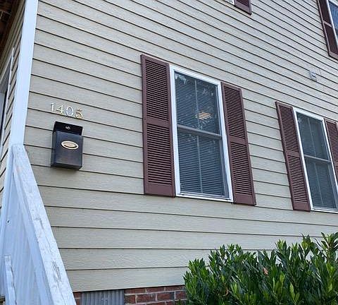 2nd image of 1405 W Clay St